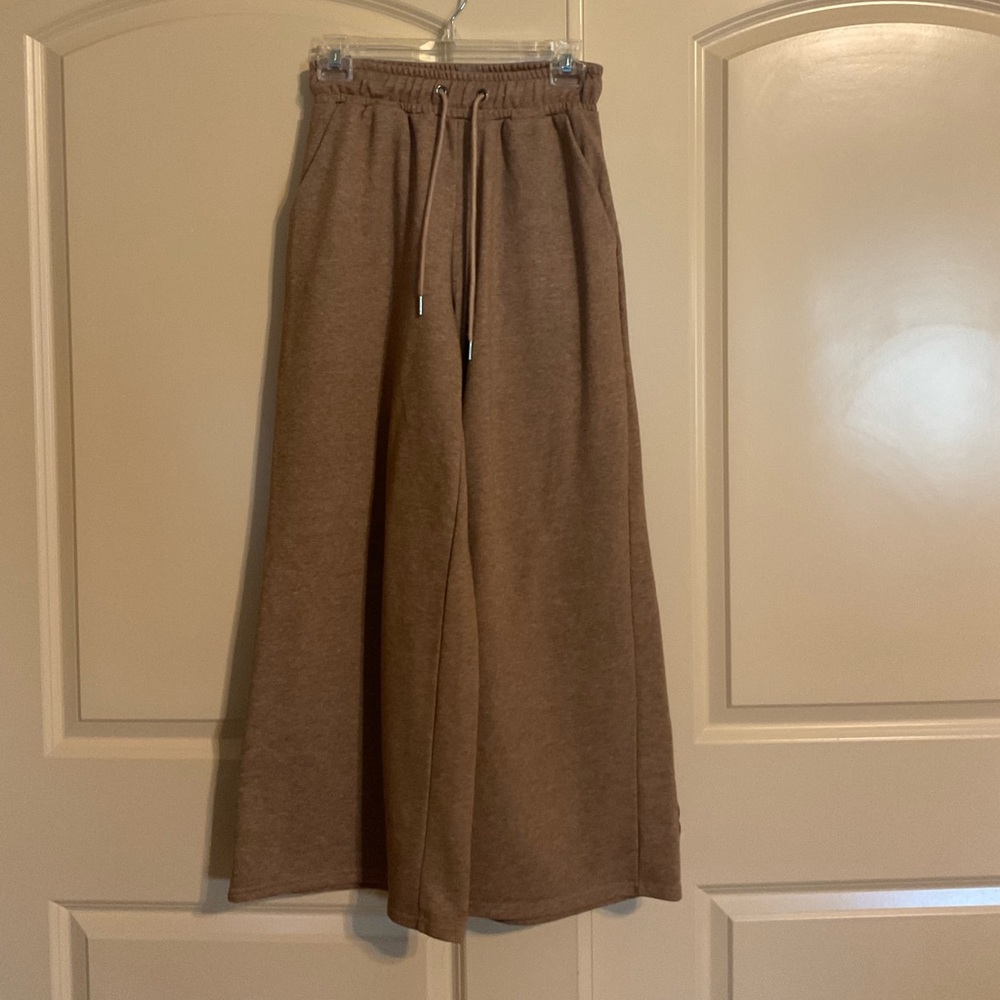 Wide leg sweat pants
